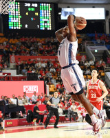 덩크슛 시도하는 나이트[포토]