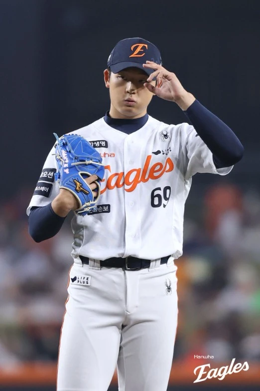 지난 14일 삼성 라이온즈전에서 3⅓이닝 5피안타 3볼넷 1사구 2실점(1자책)을 기록한 한화 이글스 좌완 강건우. 사진 한화 이글스