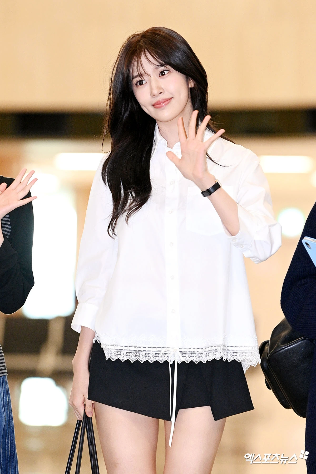 다정다감 손인사