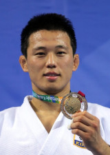 '미성년 성폭행' 전 유도 국가대표 왕기춘, 징역 6년형 선고→만기 출소 임박