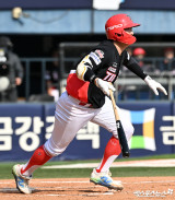 이호연 ‘과감하게 스윙’[포토]