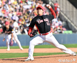 역투하는 KIA 김기훈[포토]