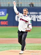 시구하는 샌프란시스코 다니엘 루리 시장[포토]