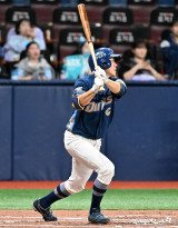 박민우 ‘외야로 보내봤지만’[포토]