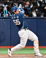 이우성 ‘잡아당겨 안타’[포토]