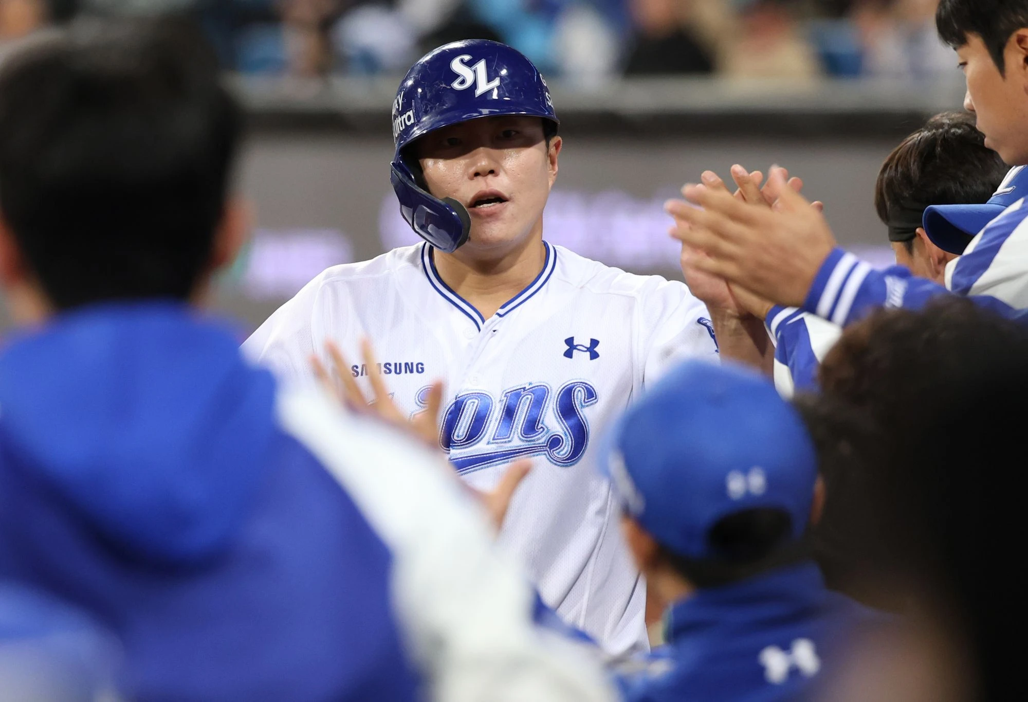 삼성 라이온즈 내야수 류지혁이 23일 대구 삼성라이온즈파크에서 열린 2026 신한 SOL KBO리그 SSG 랜더스와의 팀 간 3차전에서 4회말 득점을 기록했다. 사진 삼성 라이온즈