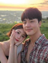 "내 아내" '180만' 유튜버 말왕, 작년에 이미 결혼했나…♥김유경과 사진 속 비밀 '눈길'