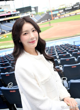 [단독] 김연정 "♥하주석과 5년 열애, 동료·회사도 몰랐다…들키고 이틀 간 잠수" (인터뷰①)