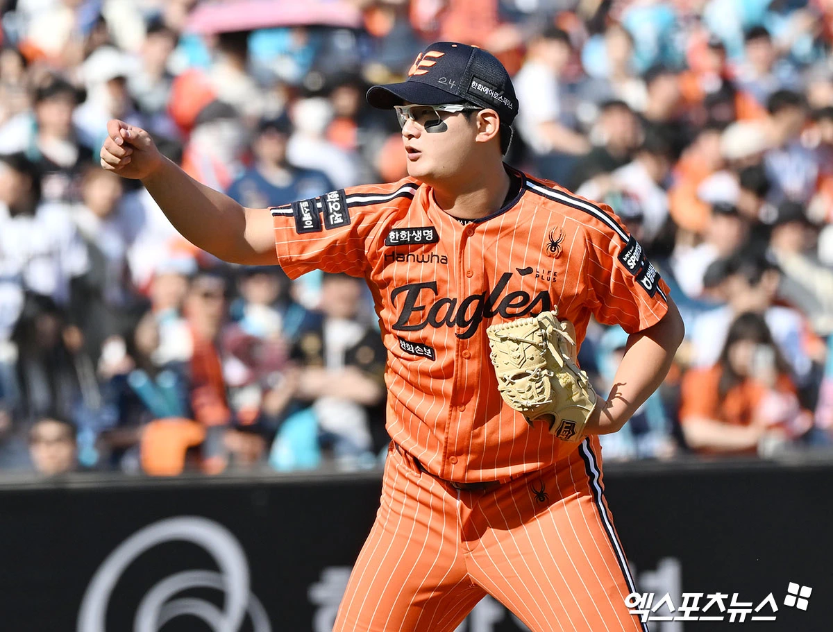 26일 오후 대전 한화생명 볼파크에서 열린 '2026 신한 SOL Bank KBO리그' NC 다이노스와 한화 이글스의 경기, 7회초 한화 김서현이 공을 힘차게 던지고 있다. 엑스포츠뉴스 DB