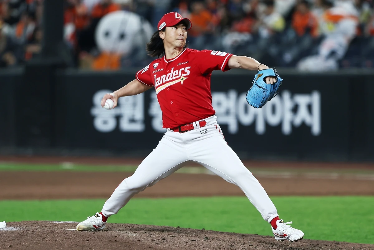 29일 오후 대전 한화생명 볼파크에서 열린 '2026 신한 SOL KBO리그' SSG 랜더스와 한화 이글스의 경기, SSG 문승원이 공을 힘차게 던지고 있다. SSG 랜더스