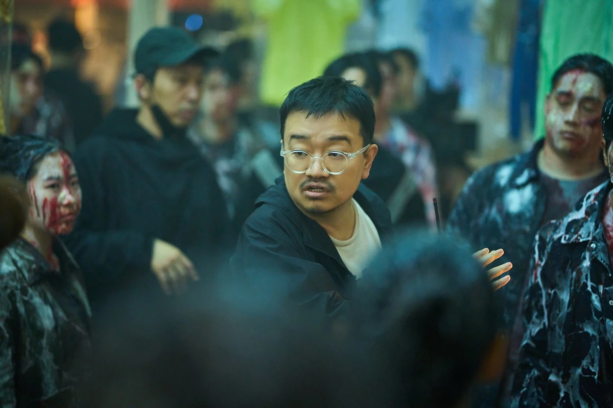 영화 '군체' 연상호 감독