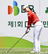 유현조 ‘페어웨이 보며’[포토]