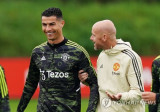 호날두 수비 해!…2022년 CR7, 텐 하흐와 대충돌→맨유 퇴출 이유 드디어 나왔다