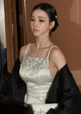 에스파 카리나, '멧 갈라' 제대로 홀렸다…고전 미인도 잘 어울려 [★해시태그]