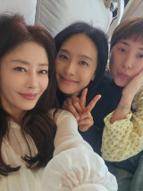 이지현, 서인영·박정아와 쥬얼리 우정 영원히…개과천선 백만 가자 [★해시태그]