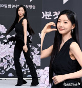 이세희, 제작발표회 포토타임을 뒤집어 놓은 '톱스타 윤지효 모드'