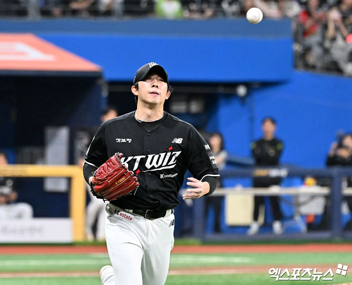 KT 위즈 오원석이 8일 서울 고척스카이돔에서 열린 2026 신한 SOL KBO리그 키움 히어로즈와의 팀 간 4차전에 선발등판, 7이닝 무실점으로 승리투수가 됐다. 사진 김한준 기자