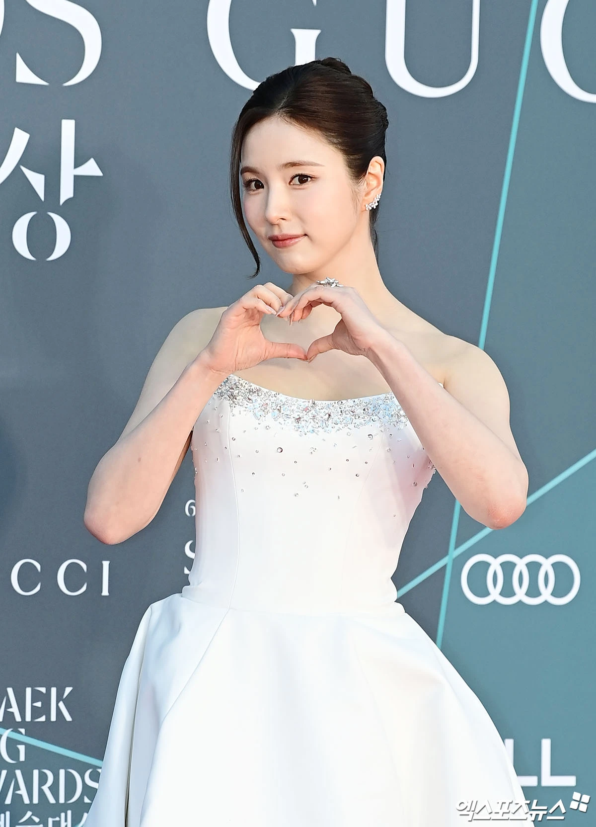신세경, 청순 미모 여전해