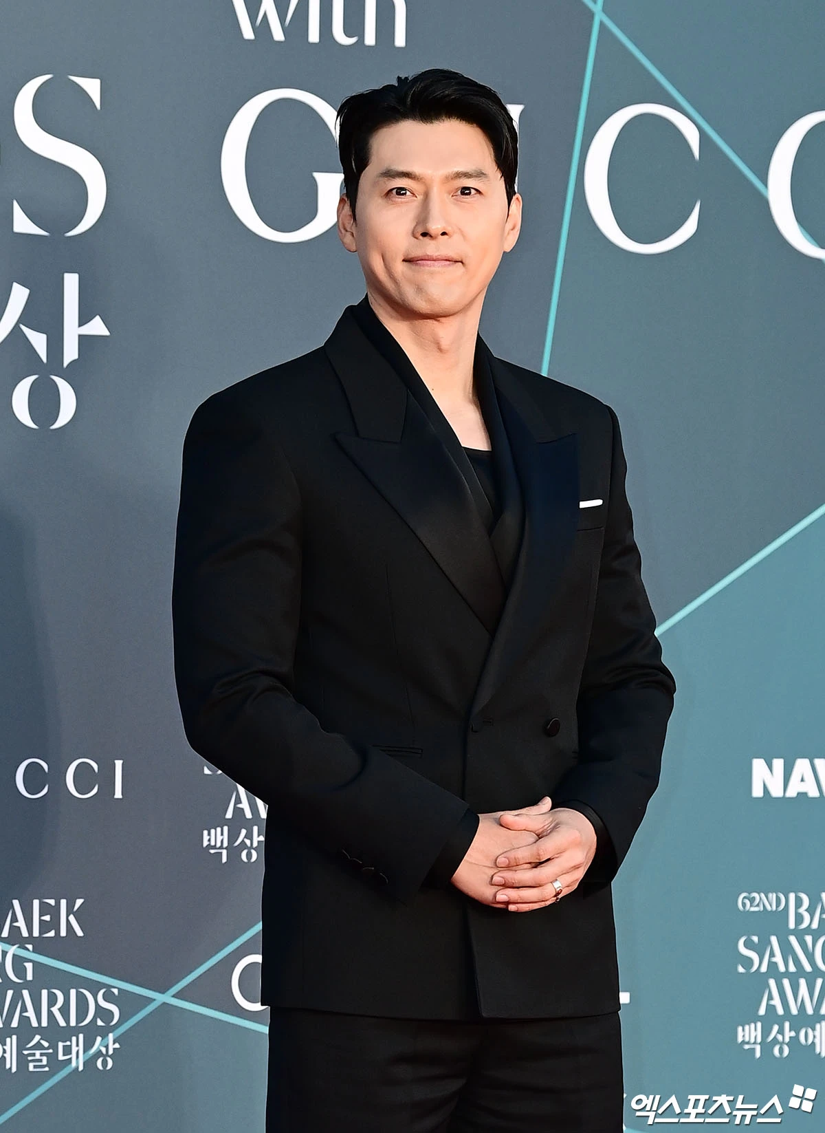 현빈, 왼손 약지에는 빛나는 반지