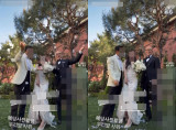 '조카 입양' 홍석천, 딸 웨딩 촬영서 활짝…우리 딸 사위 애틋 [★해시태그]