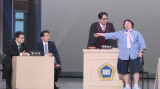 김신영, 다시 살찐 게 죄?…'개콘' 공개재판 중 쇼윈도 살 의혹
