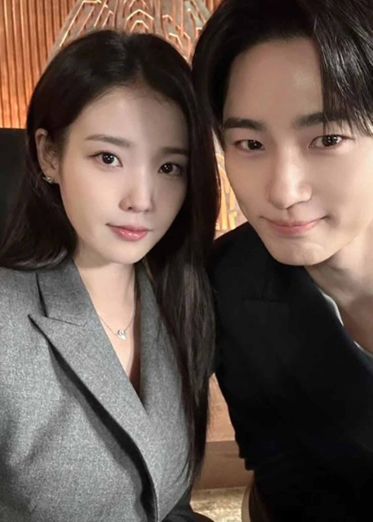 아이유 SNS