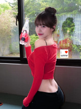 이다혜, 골반 여신 등극…과감한 라인 노출에 팬들 '난리'