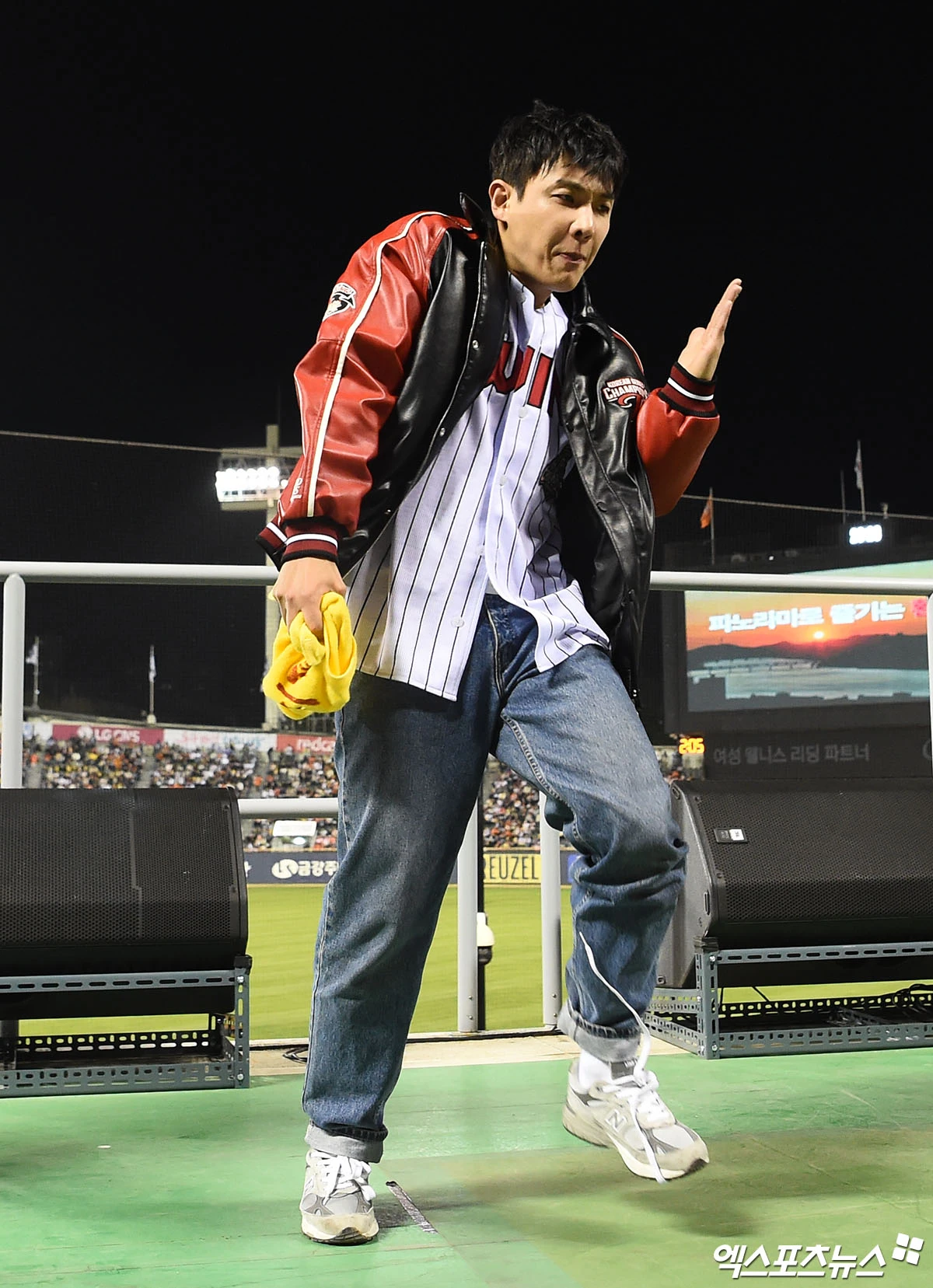 배우 이준