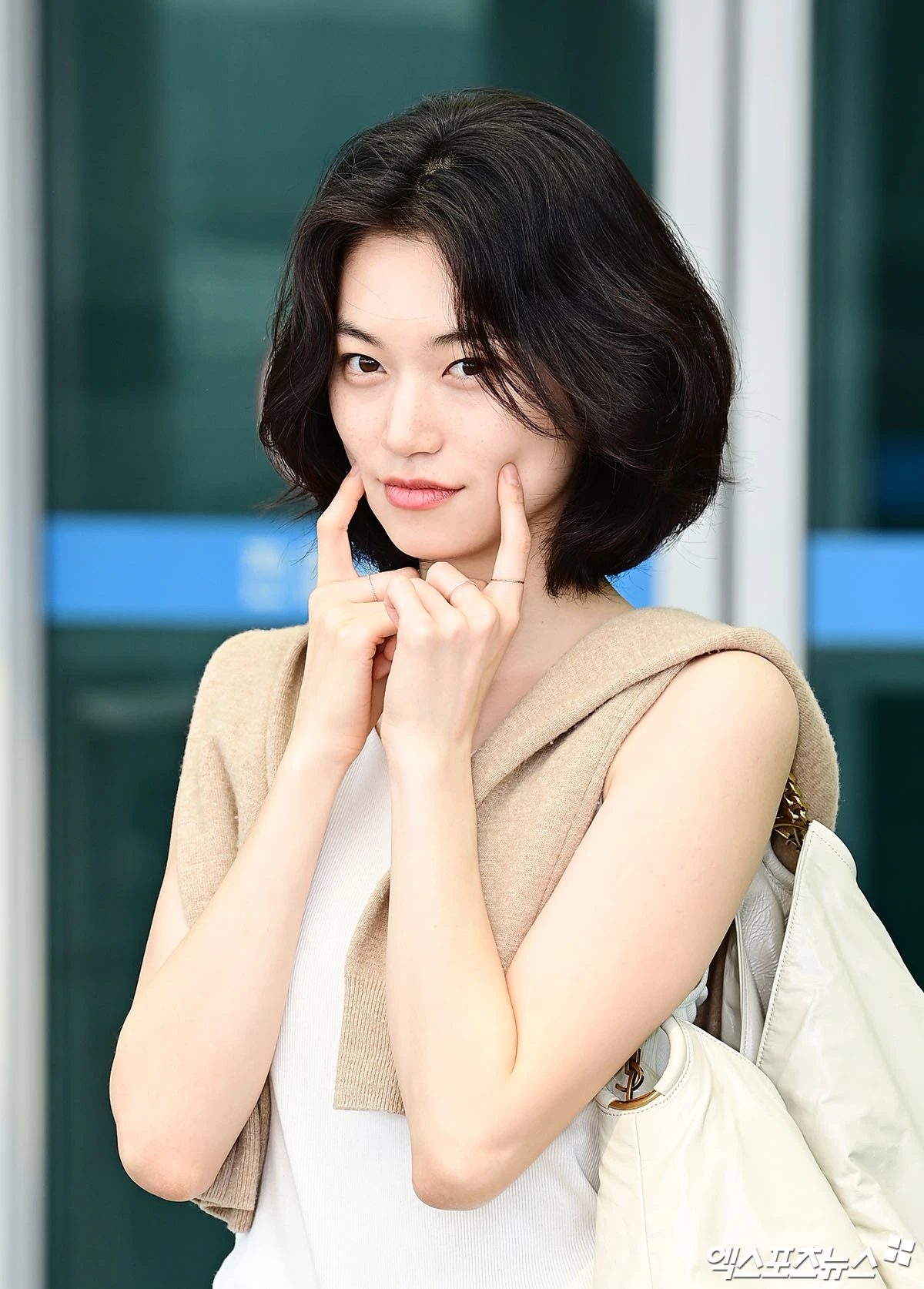 설렘 유발 아이컨택
