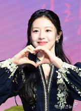 "이런 배우 오랜만" 고윤정, 미모·연기력만?…김선호·구교환과 ♥케미 터지고 선구안까지 완벽 [엑's 이슈]