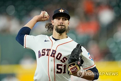 미국 메이저리그(MLB) 휴스턴 애스트로스 관련 소식을 전문적으로 다루는 미국 매체 더 크로피시 박시스는 16일(한국시간) 휴스턴의 시즌 붕괴 원인 중 하나로 와이스 영입 실패를 직접 거론했다. 와이스는 지난해  KBO리그 한화 이글스 유니폼을 입고 30경기 등판해 16승 5패 평균자책점 2.87 207탈삼진을 기록한 후 휴스턴과 계약해 MLB 입성에 성공했지만 이번 시즌 9경기에 나서 26이닝 0승 3패 평균자책점 7.62으로 부진해 지난 6일 트리플A로 강등됐다. 와이스가 기대 이하의 활약을 펼치자 매체는 KBO리그에서 성공적인 시즌을 보낸 뒤 영입된 라이언 와이스는 실패했다(flopped)며 강하게 지적했다. 연합뉴스