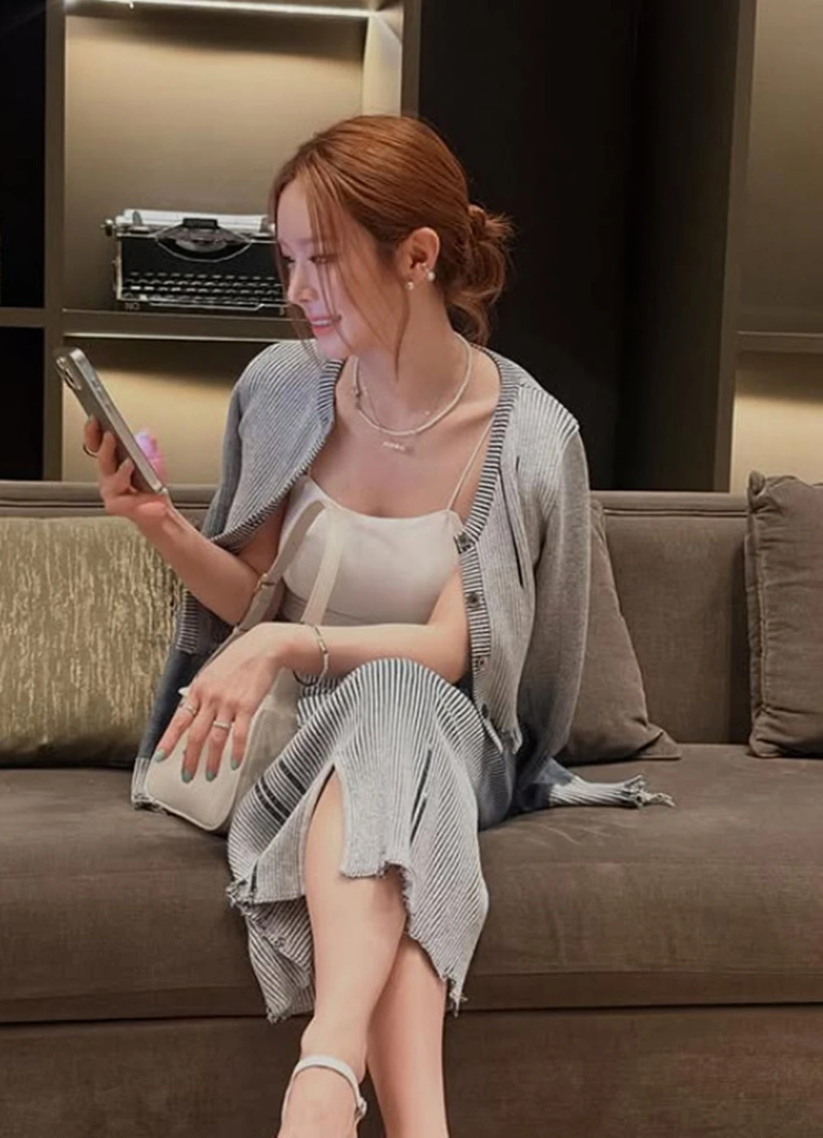 사진 = 초아 SNS