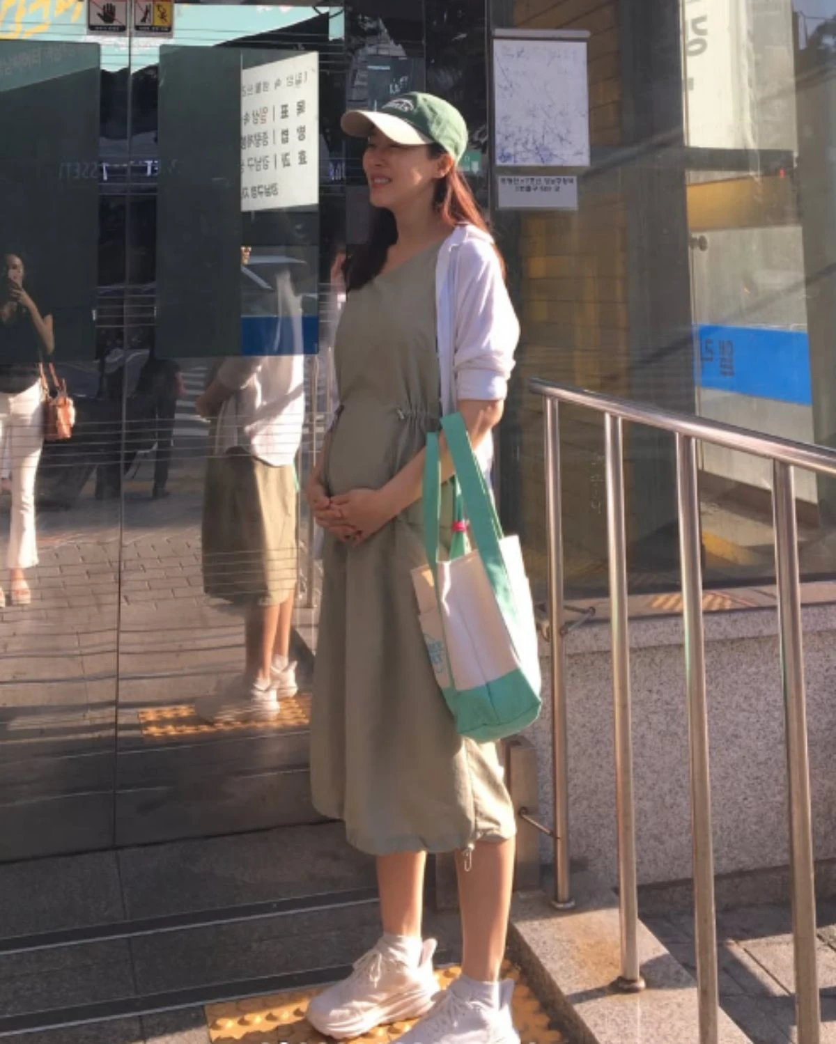 레인보우 멤버 겸 배우 고우리
