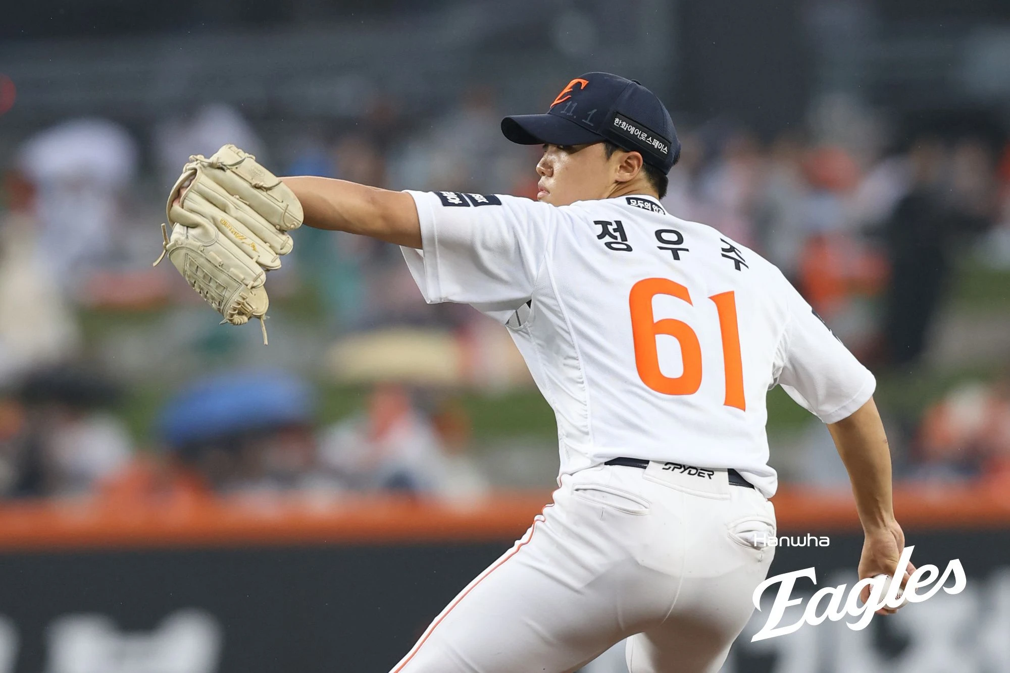 한화 이글스 우완 파이어볼러 정우주가 21일 대전 한화생명 볼파크에서 열린 2026 신한 SOL KBO리그 롯데 자이언츠와의 팀 간 4차전에 선발등판, 3.1이닝 4실점으로 패전투수가 됐다. 사진 한화 이글스