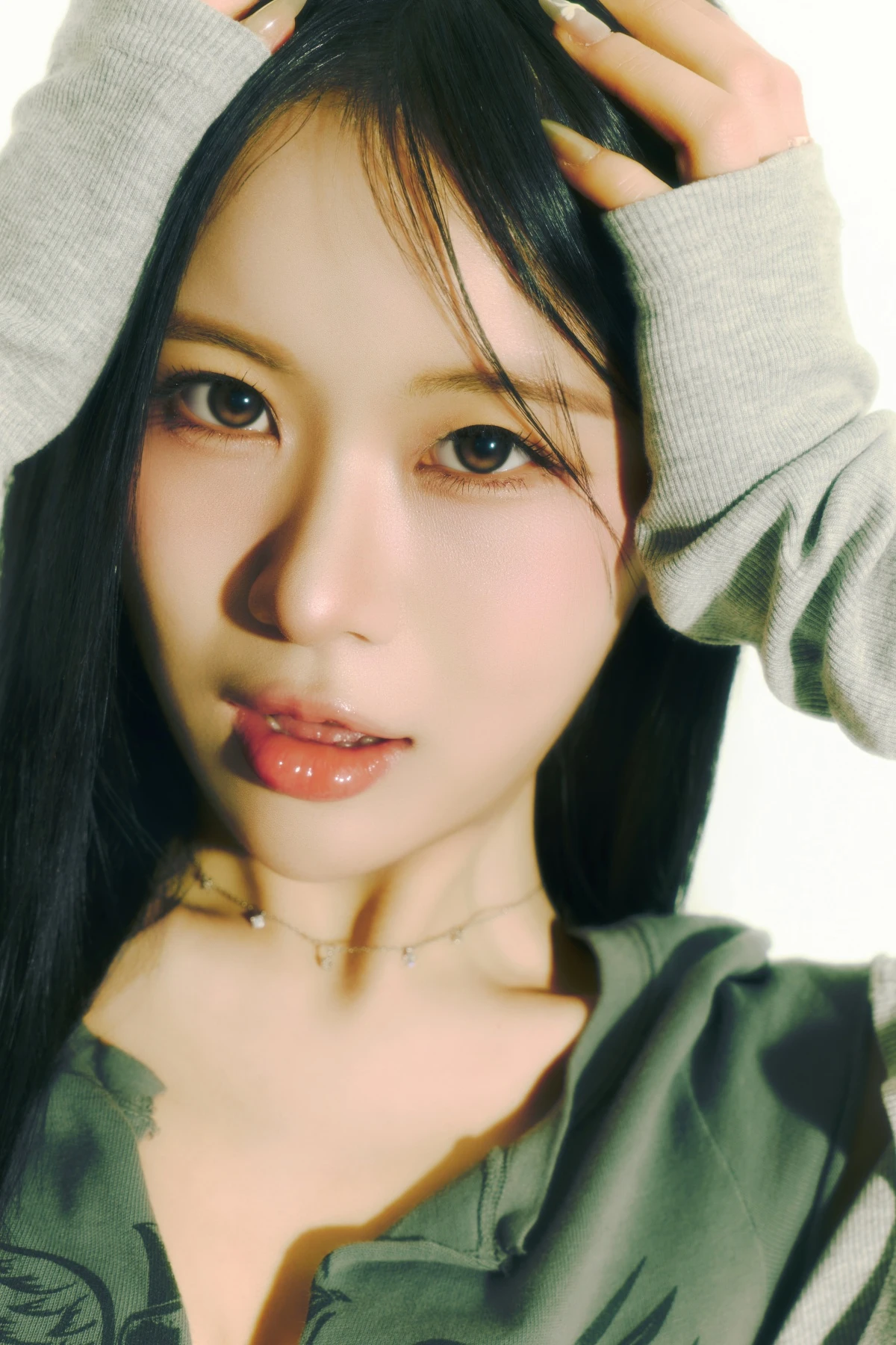 루안.