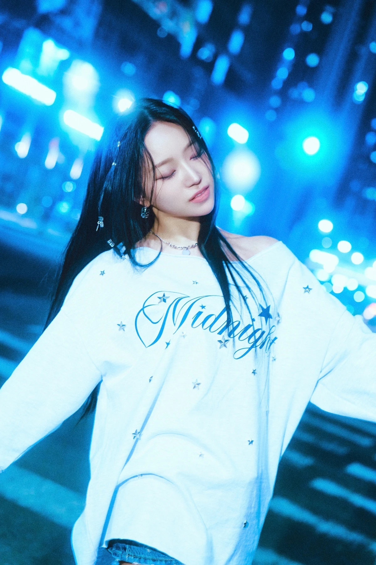 퀸즈아이 진율.