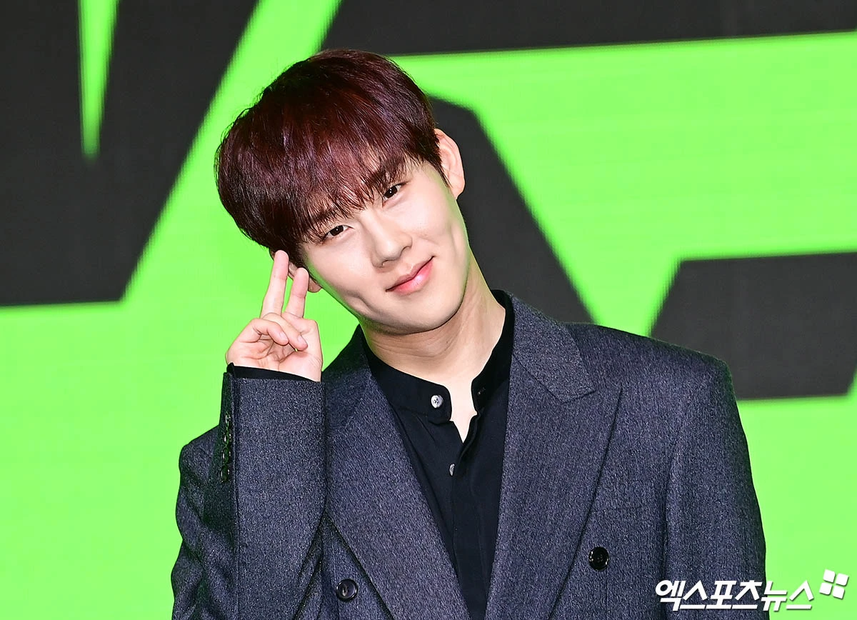 주헌