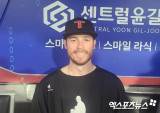 KIA 18억 투자 옳았다! "피치컴 볼륨 15→18 올렸다" 달빛시리즈 지배한 QS+ 쾌투→"최형우 삼진 잡아 기뻤어" [광주 현장]