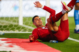 41세 호날두의 추악한 '노욕'인가…헛발질 2번 대망신→"왜 CR7 안 빼는 거야? 포르투갈에 방해만 된다" 비판 폭발