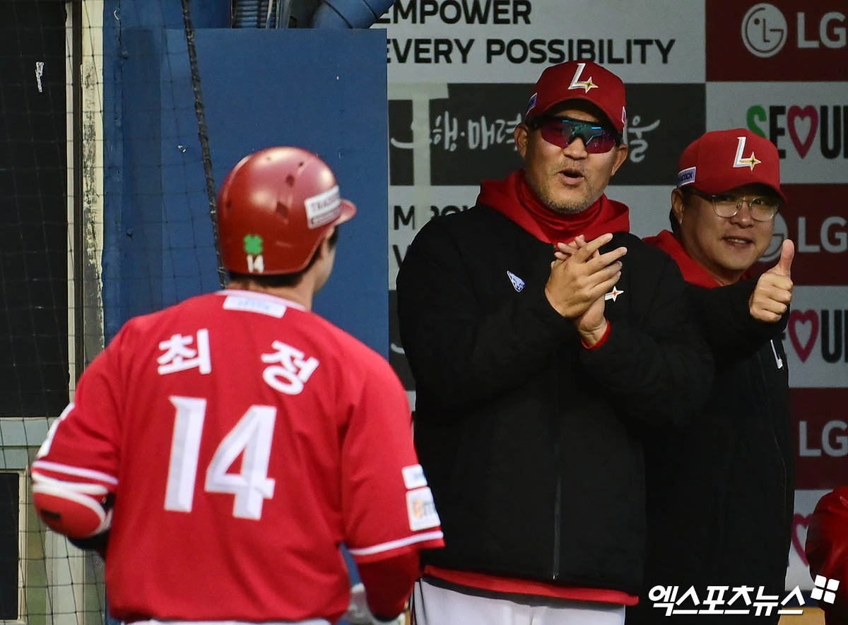 SSG 랜더스가 12일 대구 삼성 라이온즈파크에서 열린 2026 신한 SOL Bank KBO리그 삼성 라이온즈와의 팀 간 6차전에서 6회초 터진 최정의 결승 솔로 홈런을 앞세워 3연패 탈출에 성공했다. 사진 엑스포츠뉴스 DB