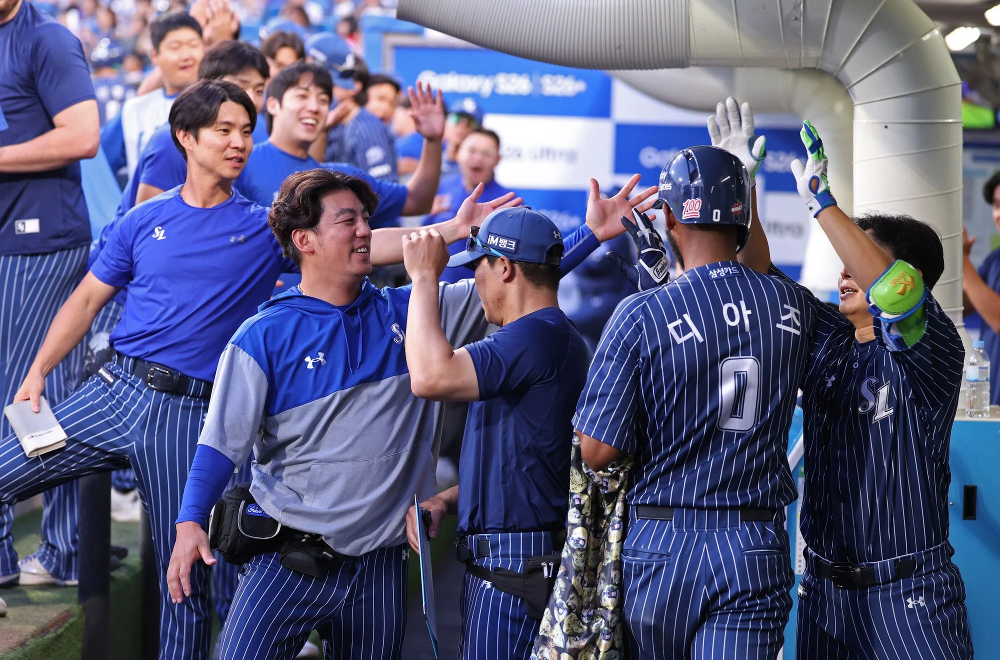 삼성 라이온즈 외국인 타자 르윈 디아즈가14일 대구 삼성 라이온즈파크에서 열린 2026 신한 SOL KBO리그 SSG 랜더스와의 팀 간 8차전에서 만루 홈런 포함 5타점을 기록했다. 사진 삼성 라이온즈