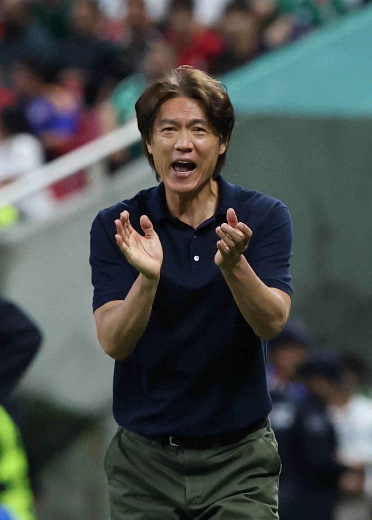 남아프리카공화국 축구 국가대표팀의 핵심 중의 핵심인 미드필더 테보호 모코에나가 체코전에서 받은 옐로카드로 인한 경고 누적으로 한국과의 조별리그 최종전(3차전)에 결장한다. 모코에나가 남아공 대표팀에서 절대 빠질 수 없는 선수로 꼽히기 때문에 모코에나의 결장은 홍명보호에 큰 호재다. 사진 연합뉴스