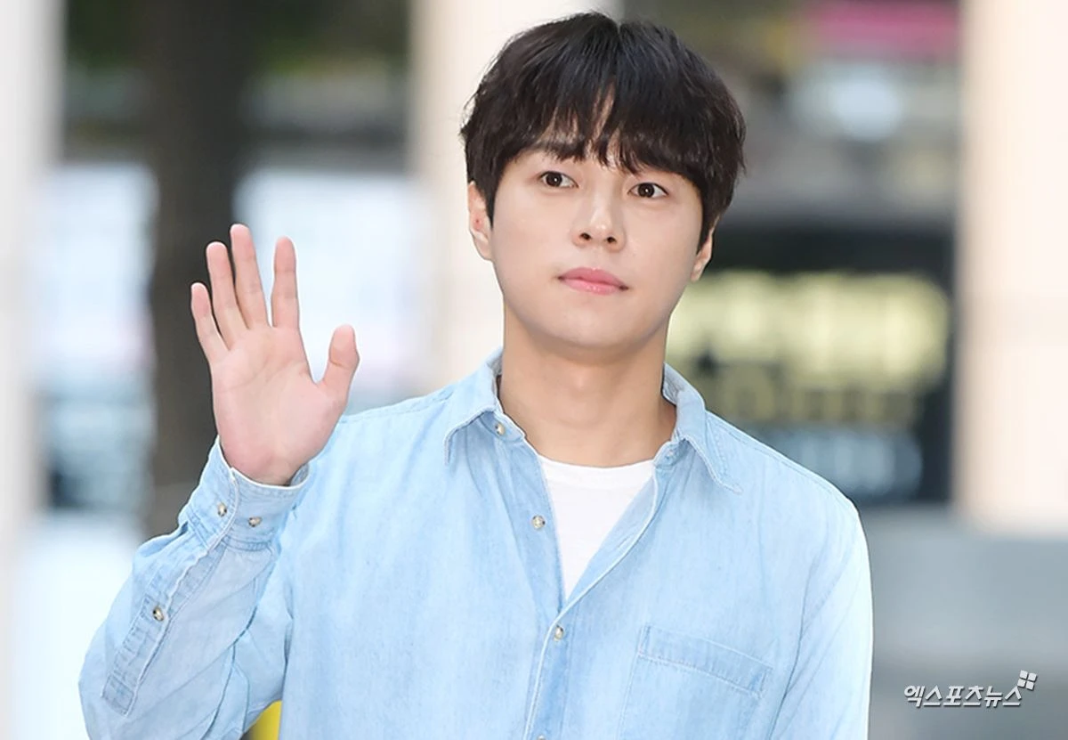 배우 이기혁