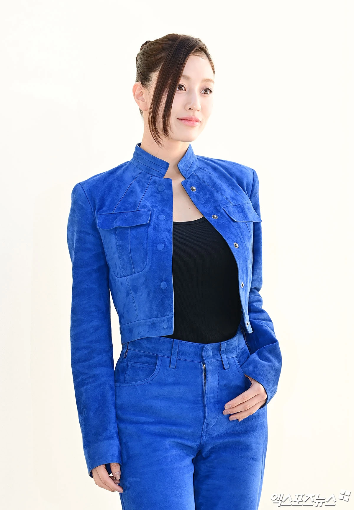 늘씬한 허리 라인
