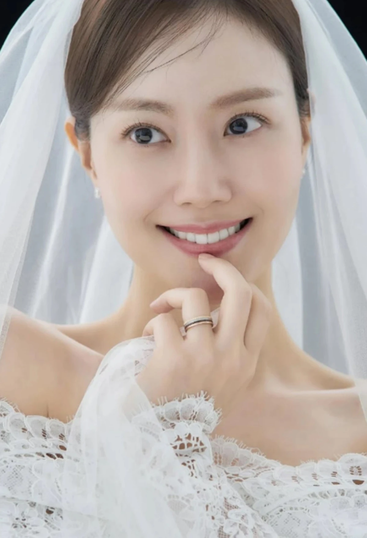사진 = 문채원 웨딩화보
