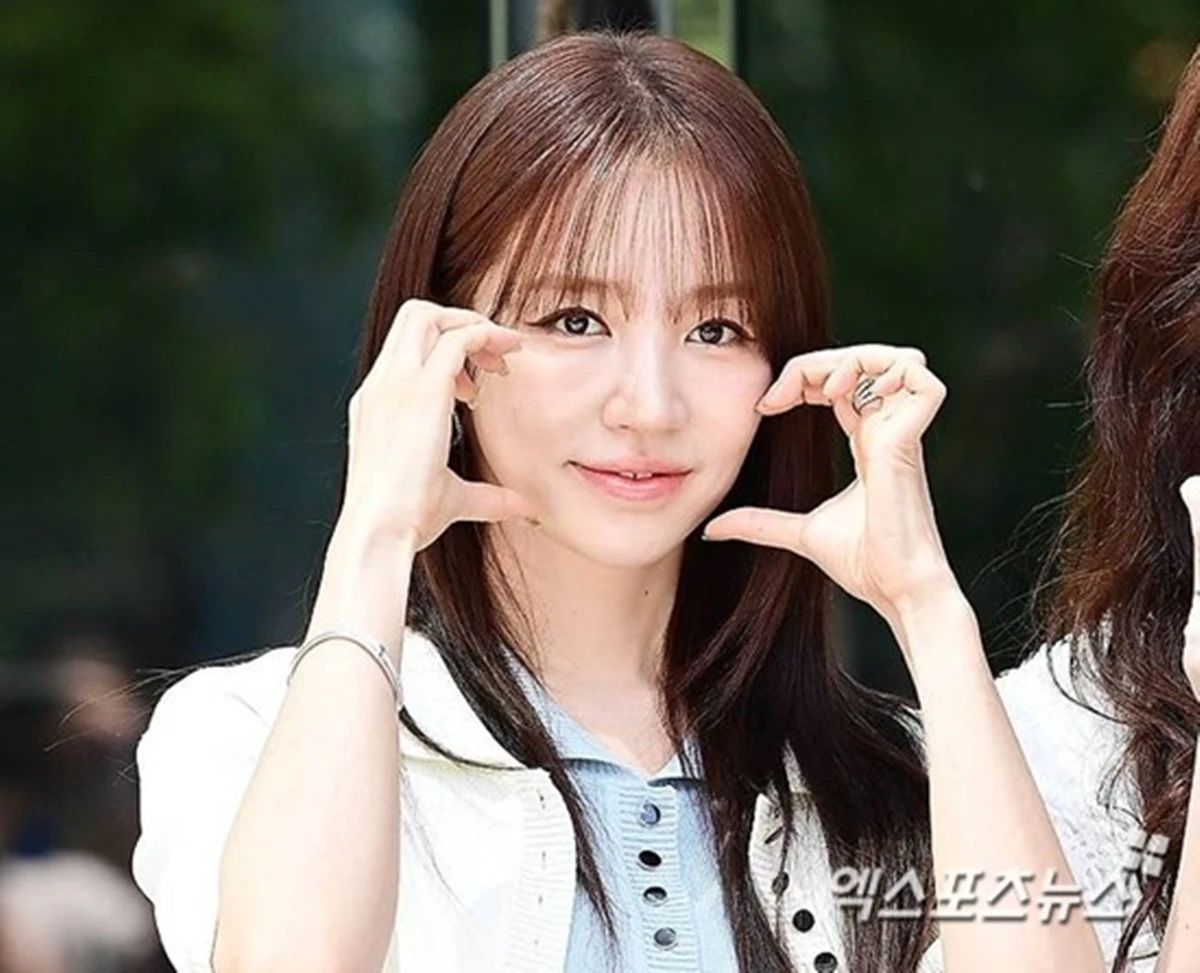가수 겸 배우 윤은혜