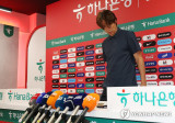 또 월드컵에서 무너졌다 홍명보 결국 사퇴…美 ESPN 2022년과 정반대, 최고의 출발도 살리지 못했다 지적