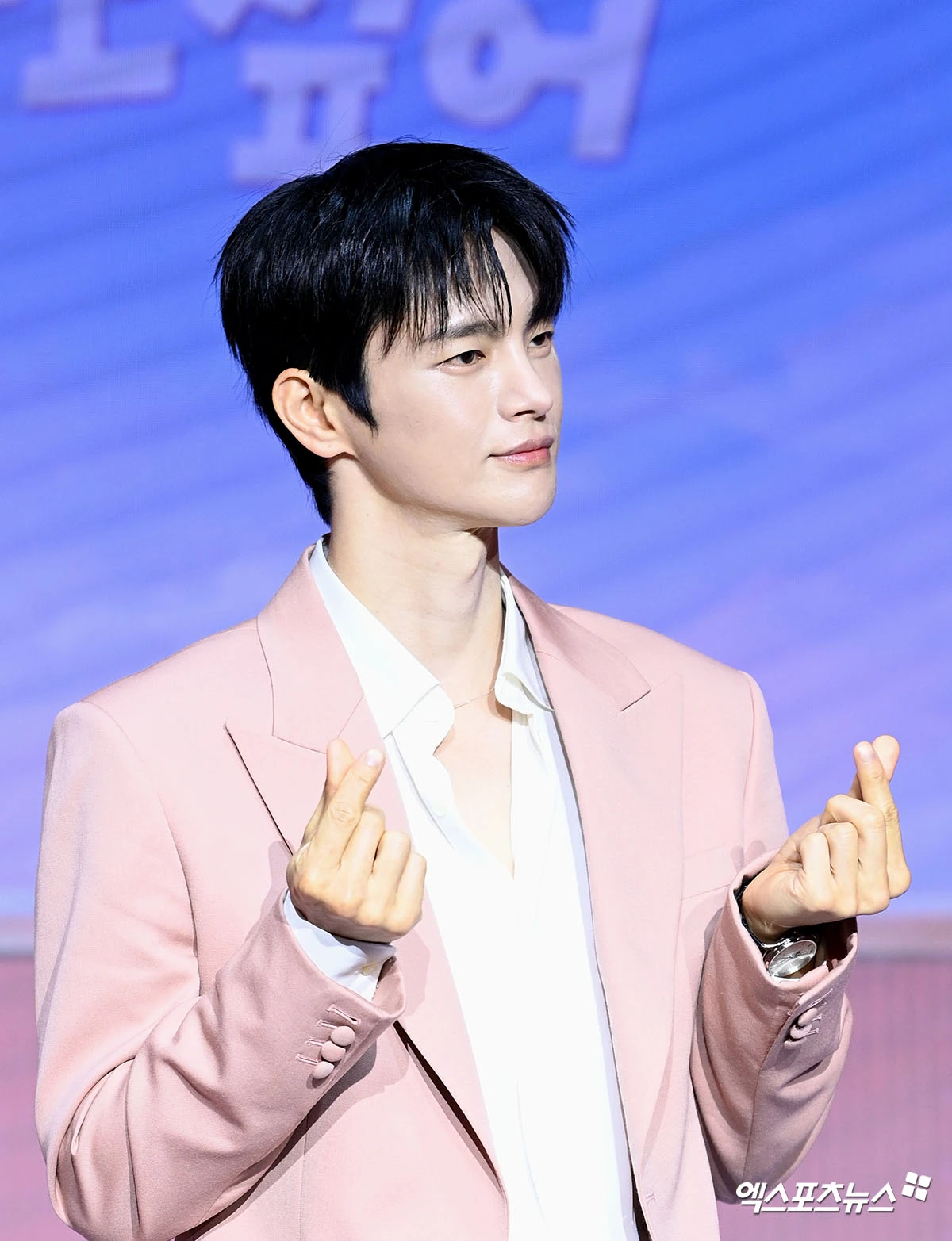 가수 겸 배우 서인국