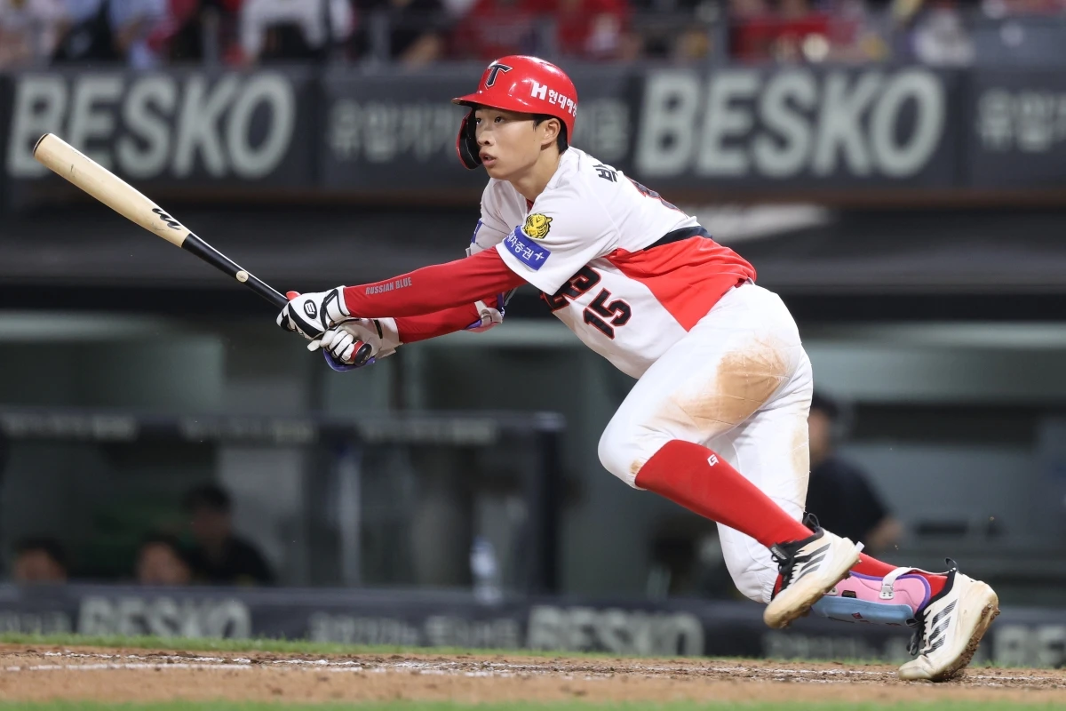 2일 오후 광주-KIA챔피언스필드에서 열린 '2026 신한 SOL KBO리그' SSG 랜더스와 KIA 타이거즈의 경기, 8회말 무사 2루 KIA 박재현이 1타점 적시타를 치고 있다. KIA 타이거즈