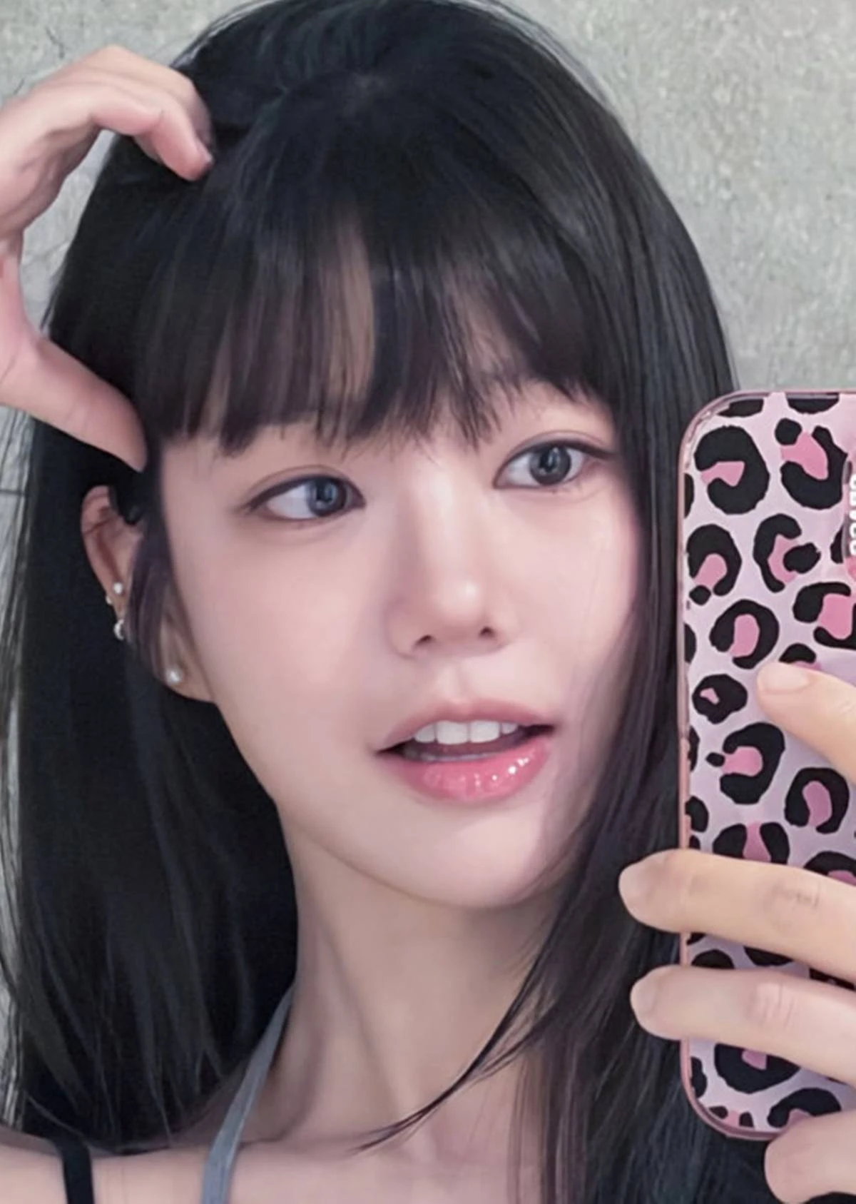 사진 = 이유비 SNS